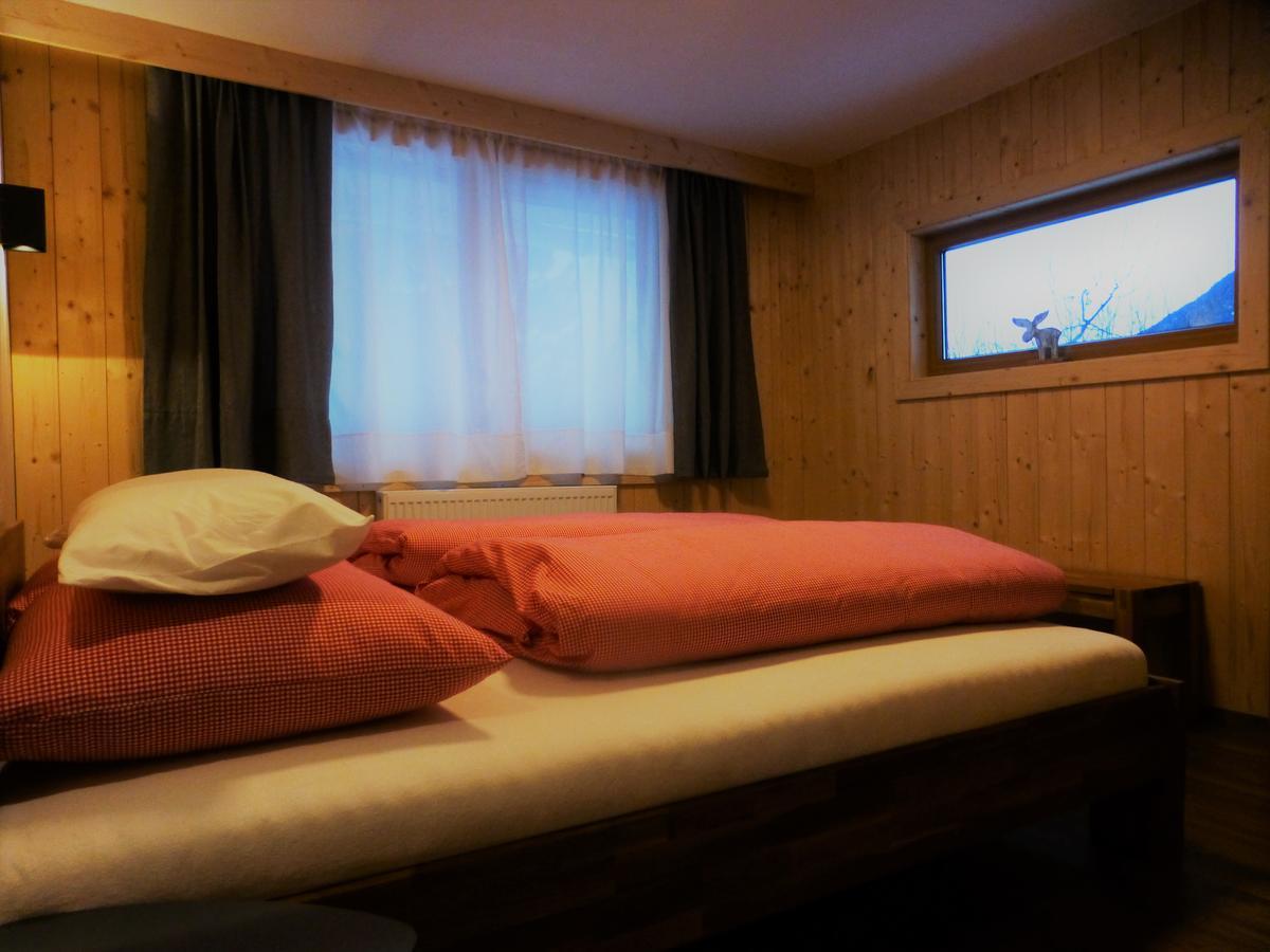 Chalet Auszeit Arzl im Pitztal Buitenkant foto